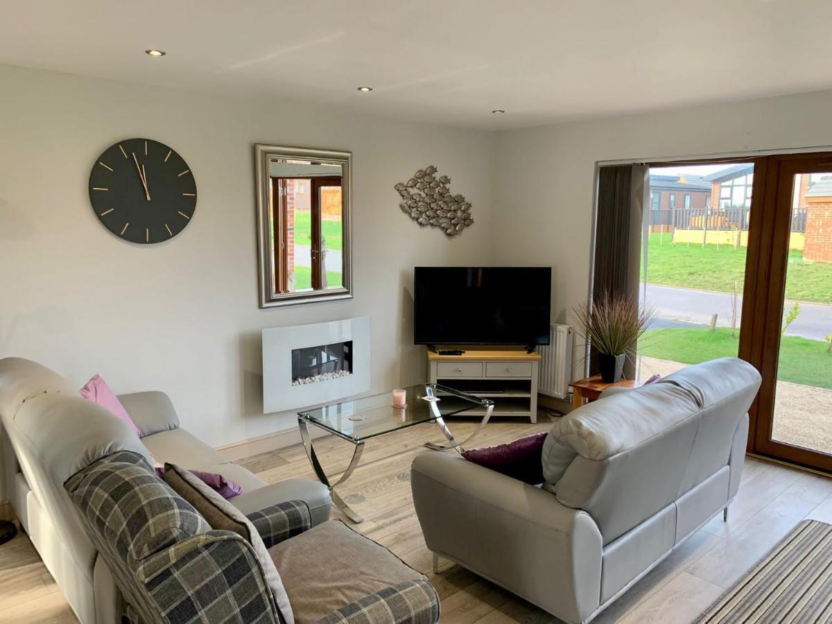 31 Cherry East Riding Of Yorkshire Hot Tub & Fishing Garton Εξωτερικό φωτογραφία