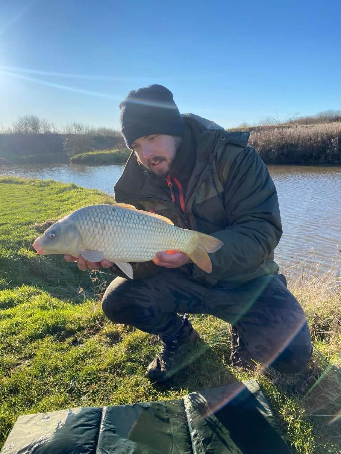 31 Cherry East Riding Of Yorkshire Hot Tub & Fishing Garton Εξωτερικό φωτογραφία